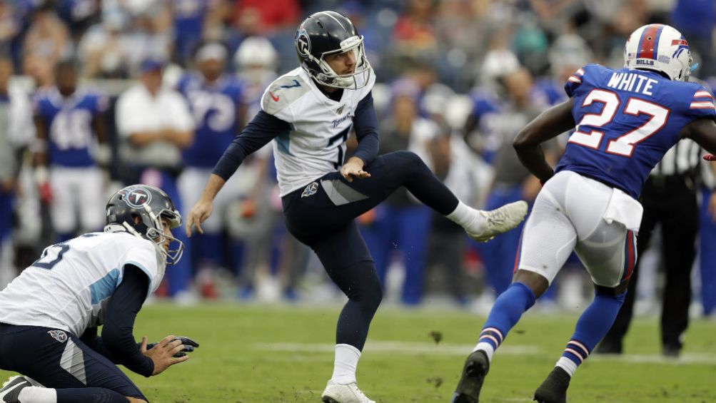 Cairo Santos cobra un gol de campo frente a Bills 