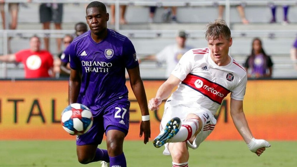 Bastian en un partido en contra del Orlando City,