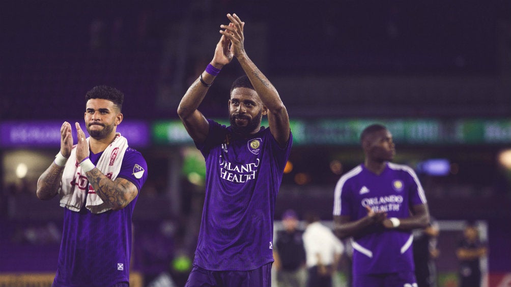 Jugadores del Orlando City SC celebran tras una victoria