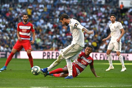 Sergio Ramos supera marca contra Granada