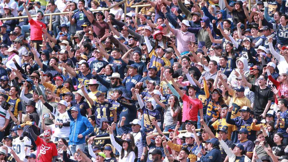 Aficionados de Pumas CU durante el partido ante Burros Blancos