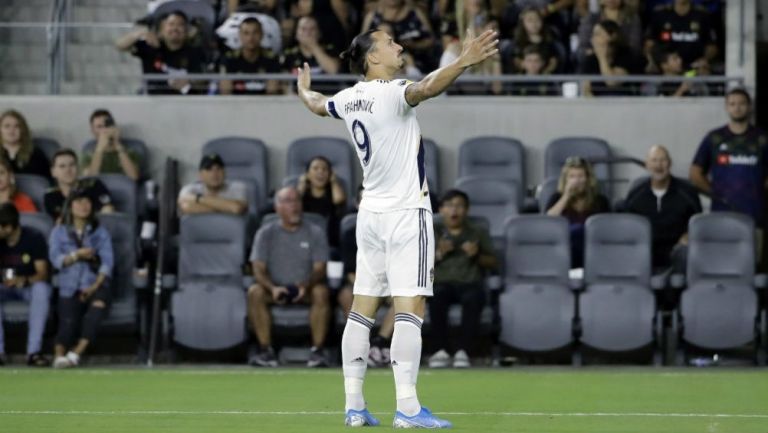 Zlatan Ibrahimovic celebrando una anotación con LA Galaxy