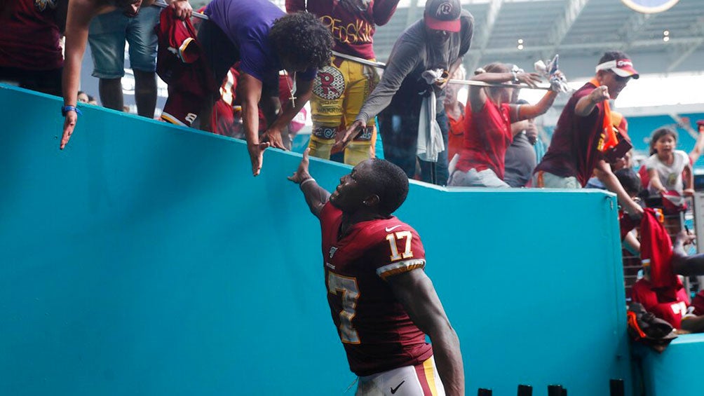 Redskins obtienen su primer triunfo ante unos lamentables Dolphins