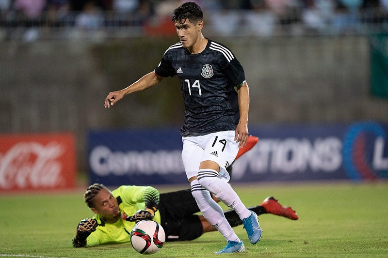 Antuna en el juego entre Bermudas y México