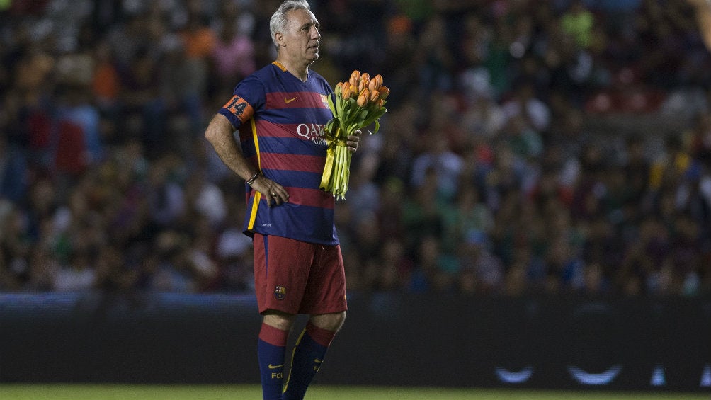 Hristo Stoichkov durante un partido de leyendas