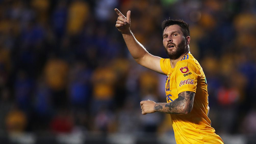  André Pierre Gignac en un partido con Tigres