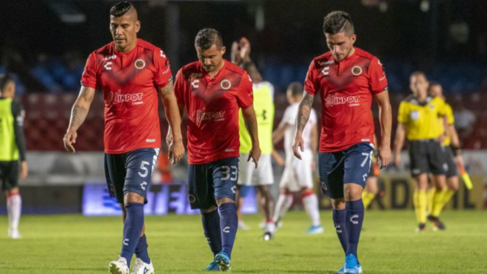 Jugadores de Veracruz cabizbajos en el Luis Pirata Fuente 