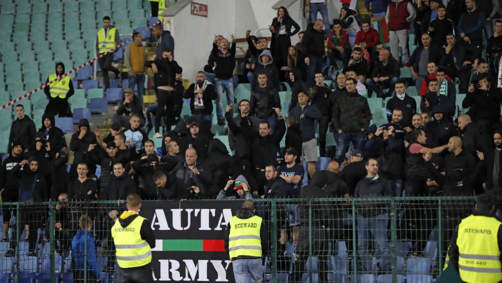 Fans de Bulgaria, durante el partido ante Inglaterra