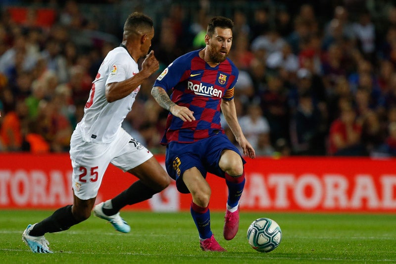 Messi, durante un duelo con Barcelona 