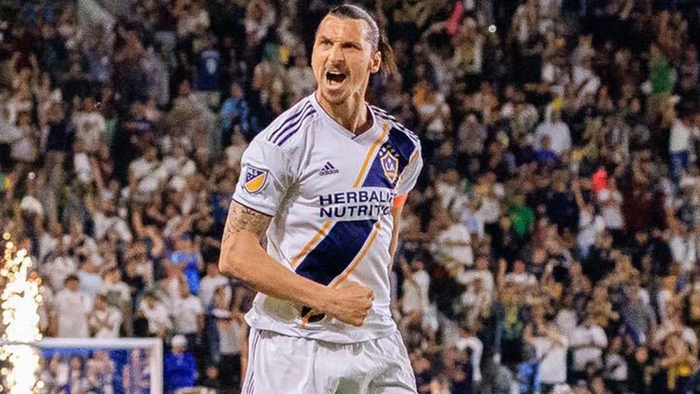 Ibrahimovic celebra una anotación en la MLS 