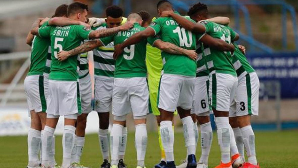 Jugadores del Yeovil Town antes de un partido