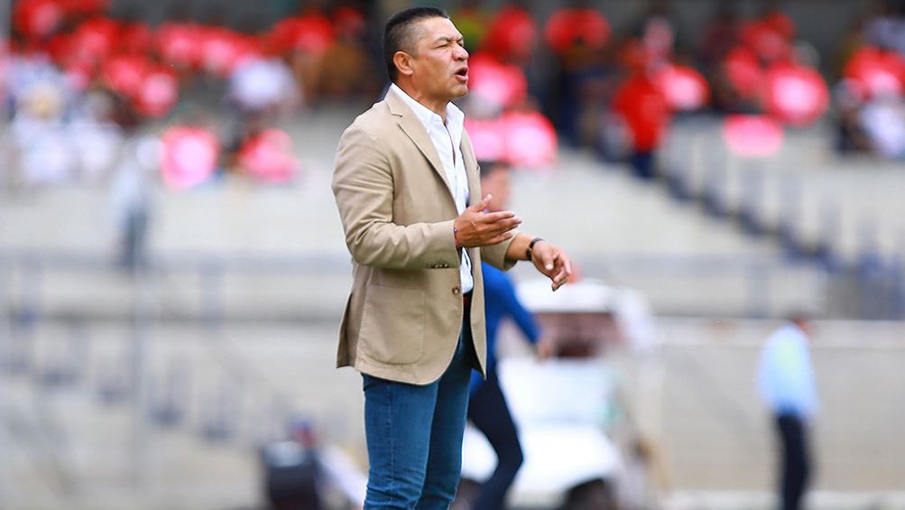 Ignacio Ambriz, en el juego entre Pumas y León del A2019