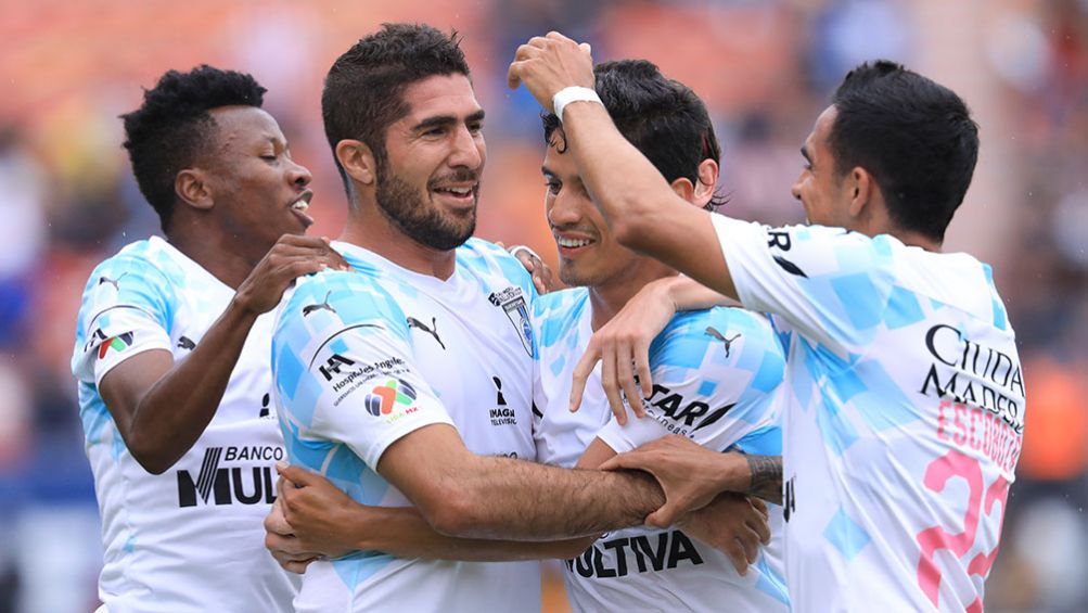 Jair Pereira festeja su gol ante San Luis