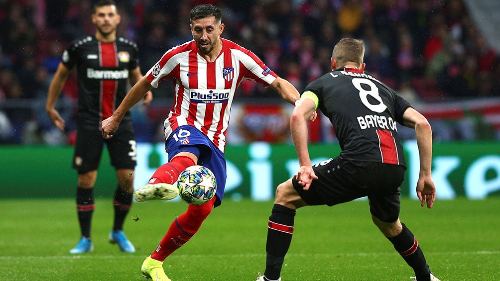 Héctor Herrera, en el partido del Atlético contra Leverkusen