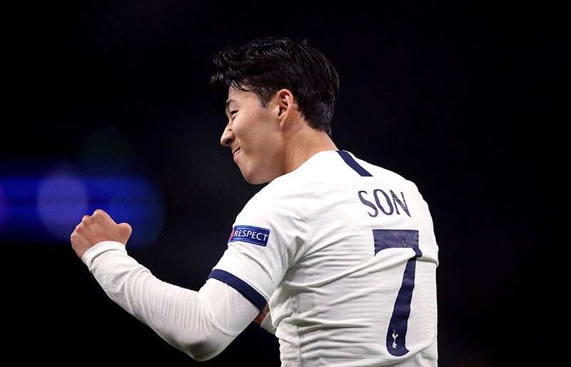 Heung-min Son celebra su gol contra Estrella Roja