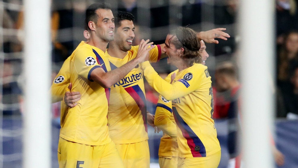 Jugadores del Barcelona celebran un gol vs Slavia Praga