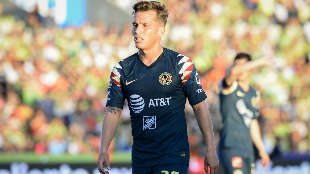 Fernando González, centrcampista del América