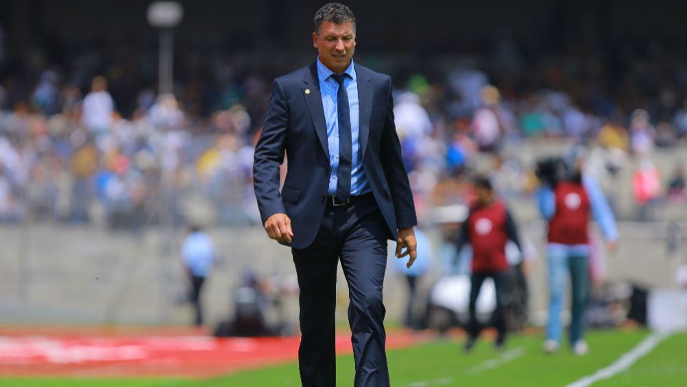  Robert Dante Siboldi, técnico de Cruz Azul en Ciudad Universitaria