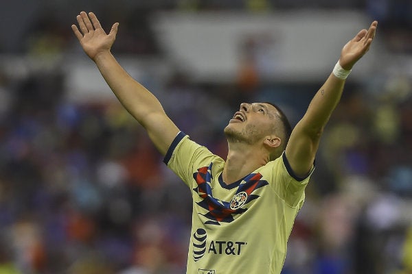 Guido Rodríguez celebrando una anotación con América