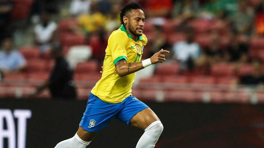 Neymar, en un juego con la selección de Brasil