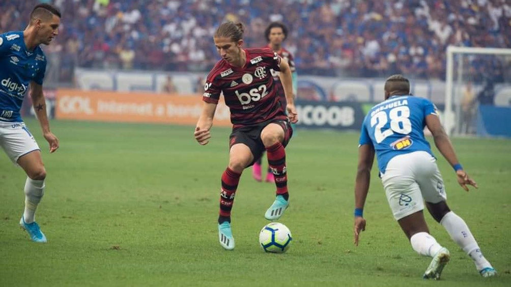 Filipe Luís, durante un duelo con Flamengo 