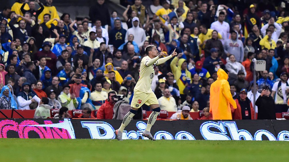 El festejo del gol de Nico Castillo