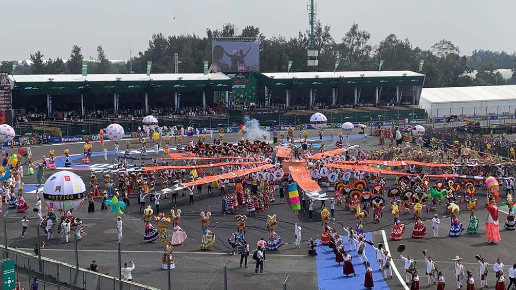 Presentación en el Gran Premio de México