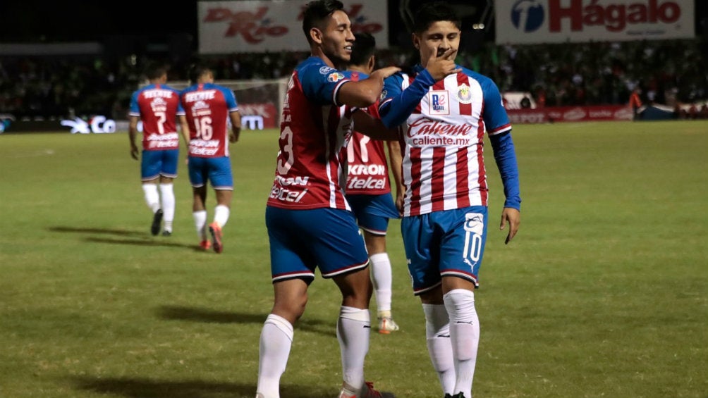 Javier López celebrando su anotación ante Juárez