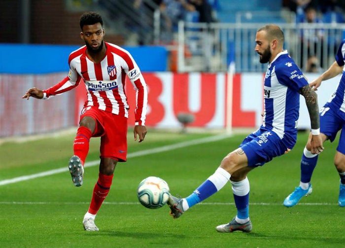 Thomas Lemar conduce el balón