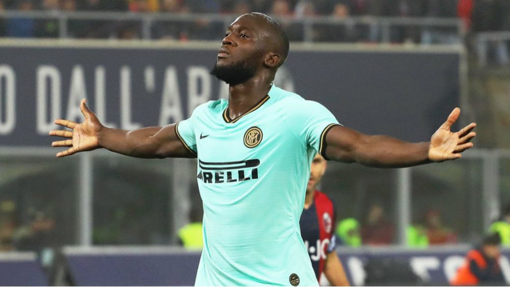 Romelu Lukaku celebrando su anotación con Inter de Milan