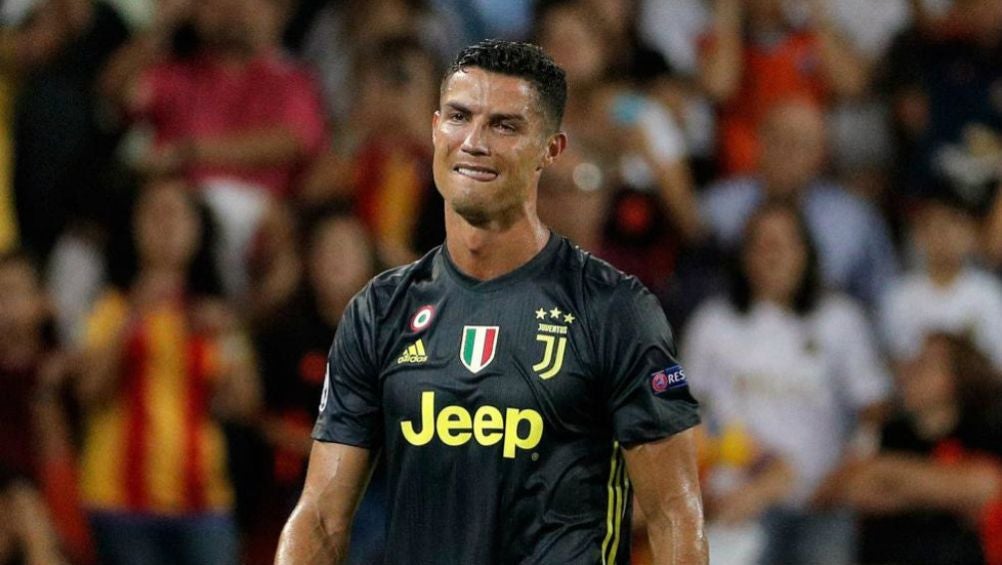 Cristiano se lamenta en partido de Juventus