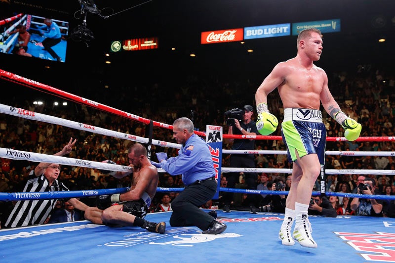 Canelo tras noquear a Kovalev