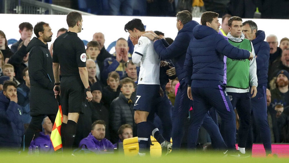 Son Heung-min abandona el campo consternado tras su acción