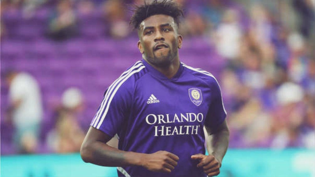 Carlos Ascues, durante un partido contra Orlando City