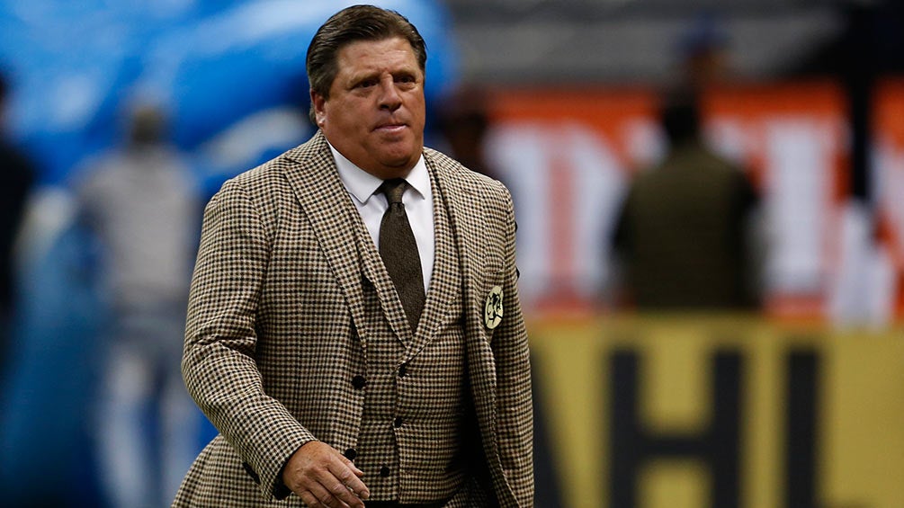 Miguel Herrera en el juego entre América y Santos Laguna