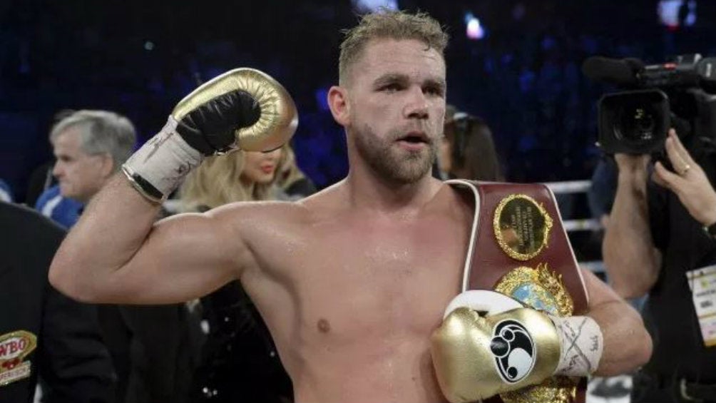 Saunders con su título de la WBO