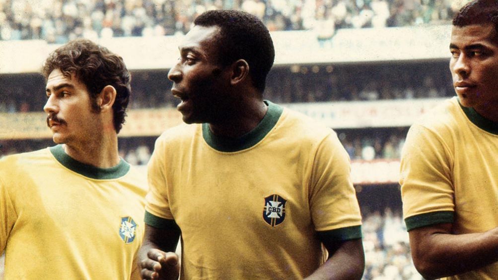 Pelé (centro) durante el Mundial de 1970