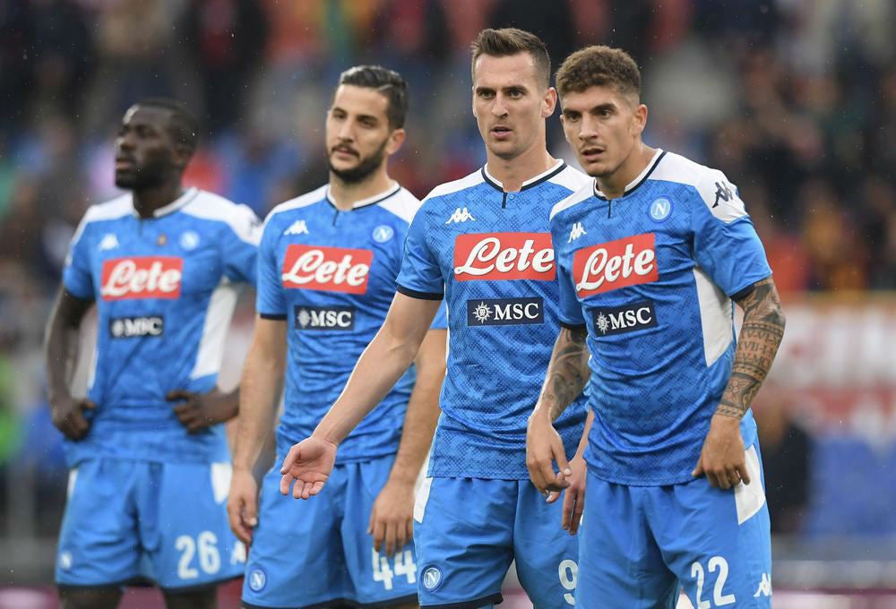 Jugadores del Napoli tras un encuentro en la Serie A