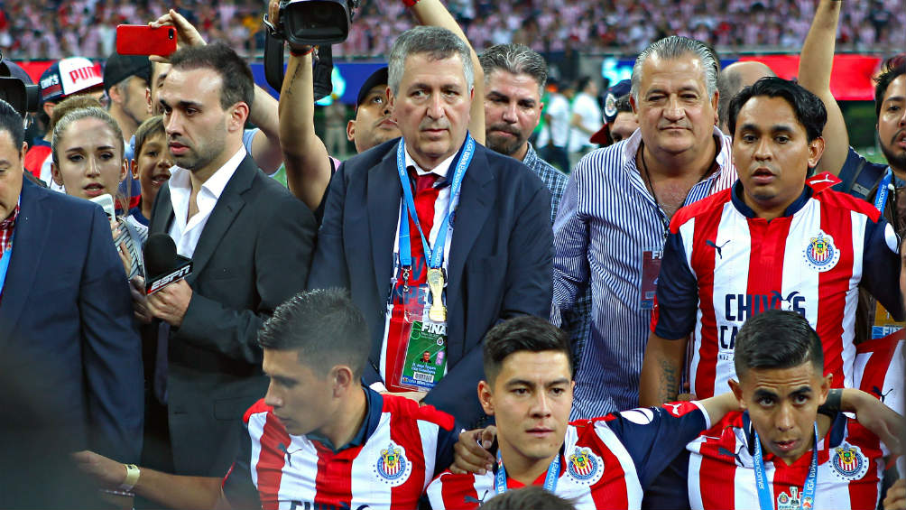 Jorge Vergara durante el título de Chivas frente a Tigres en el 2017