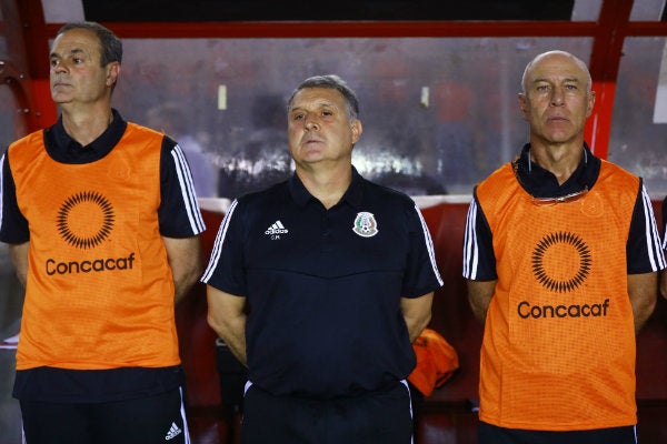 Gerardo Martino y su cuerpo técnico en Panamá