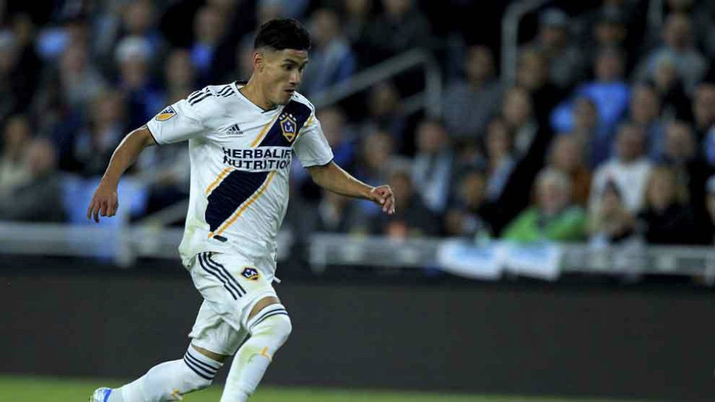 Uriel Antuna jugando con LA Galaxy