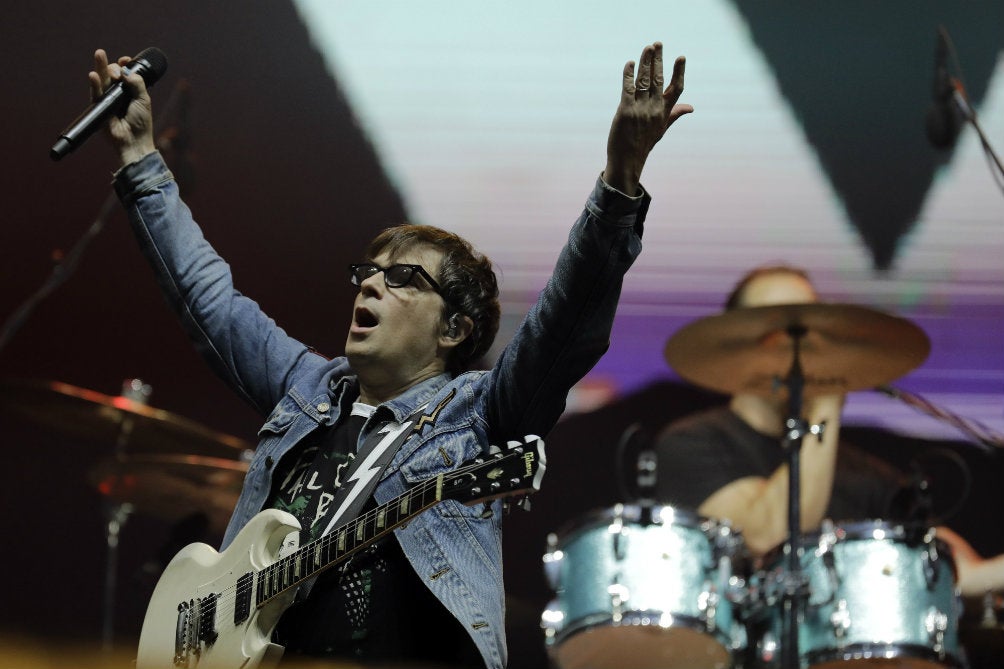 Rivers Cuomo con Weezer debutan en el Corona Capital