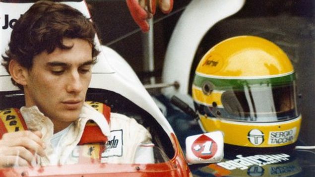 Ayrton Senna durante durante un evento de la F1