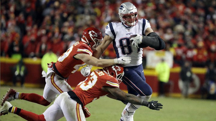 Rob Gronkowski durante un juego de los Patriotas vs Kansas City