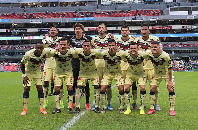 Jugadores del América, antes del partido contra Puebla