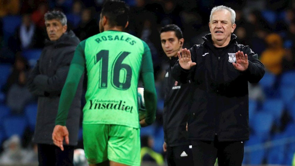 Javier Aguirre en su primer juego como DT del Leganés