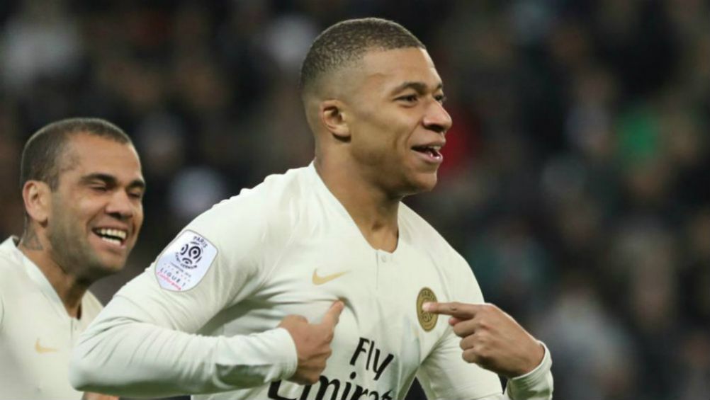 Kylian Mbappé celebrando su anotación con PSG