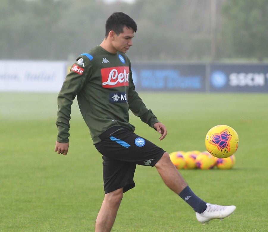 Chucky Lozano en un entrenamiento 