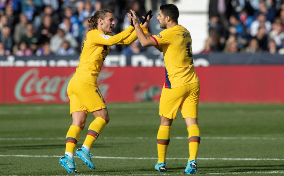 Antoine Griezmann y Luis Suárez celebrando un gol ante Leganés