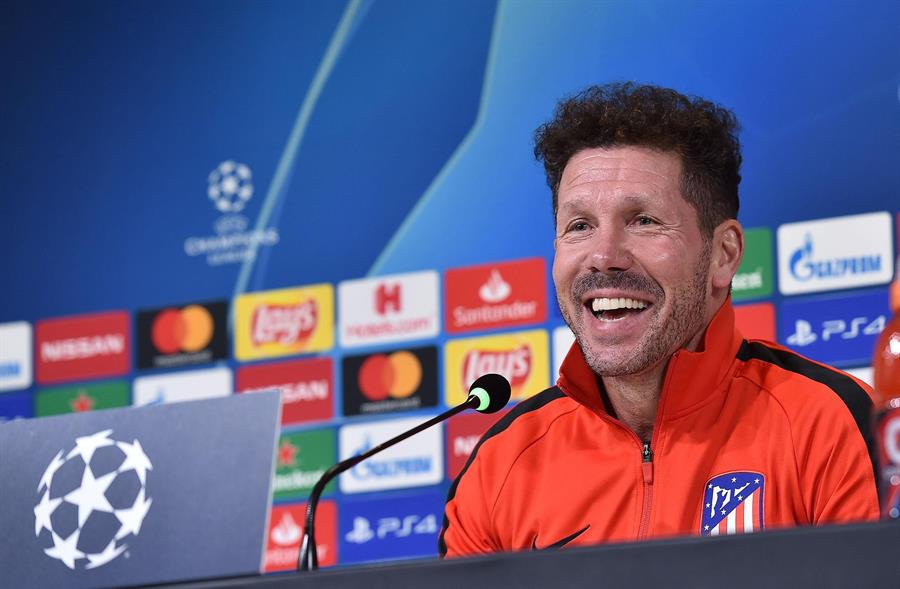 Simeone sonríe en conferencia de prensa